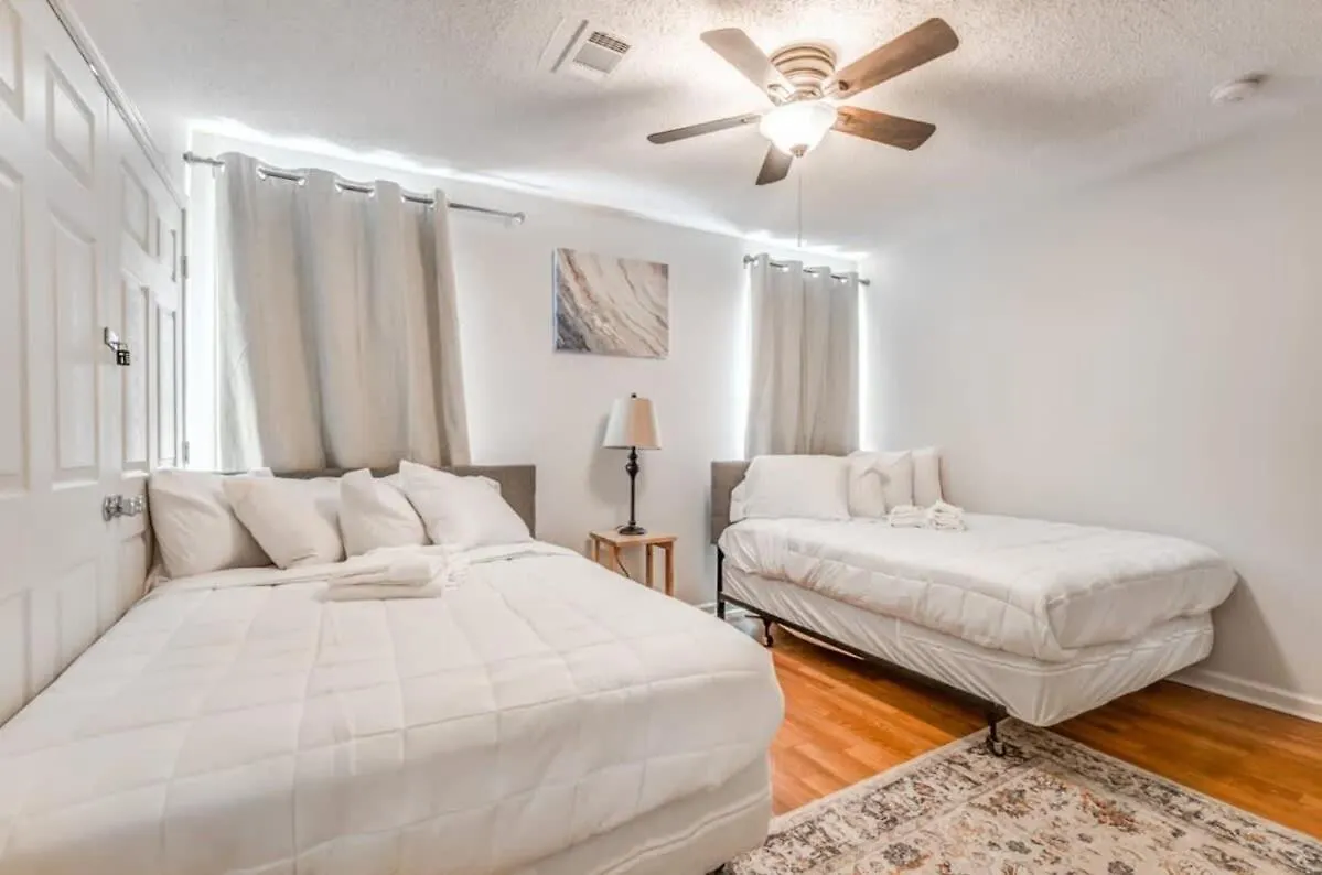 הוילה ממפיס Near Parks & Shopping- Hickory Ridge Hideaway 0*,  ארצות הברית