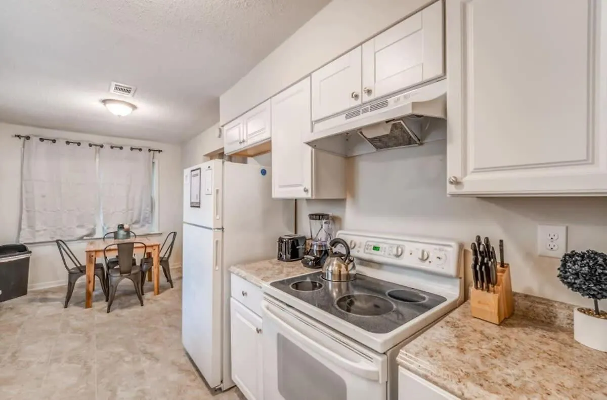 הוילה ממפיס Near Parks & Shopping- Hickory Ridge Hideaway 0*,  ארצות הברית